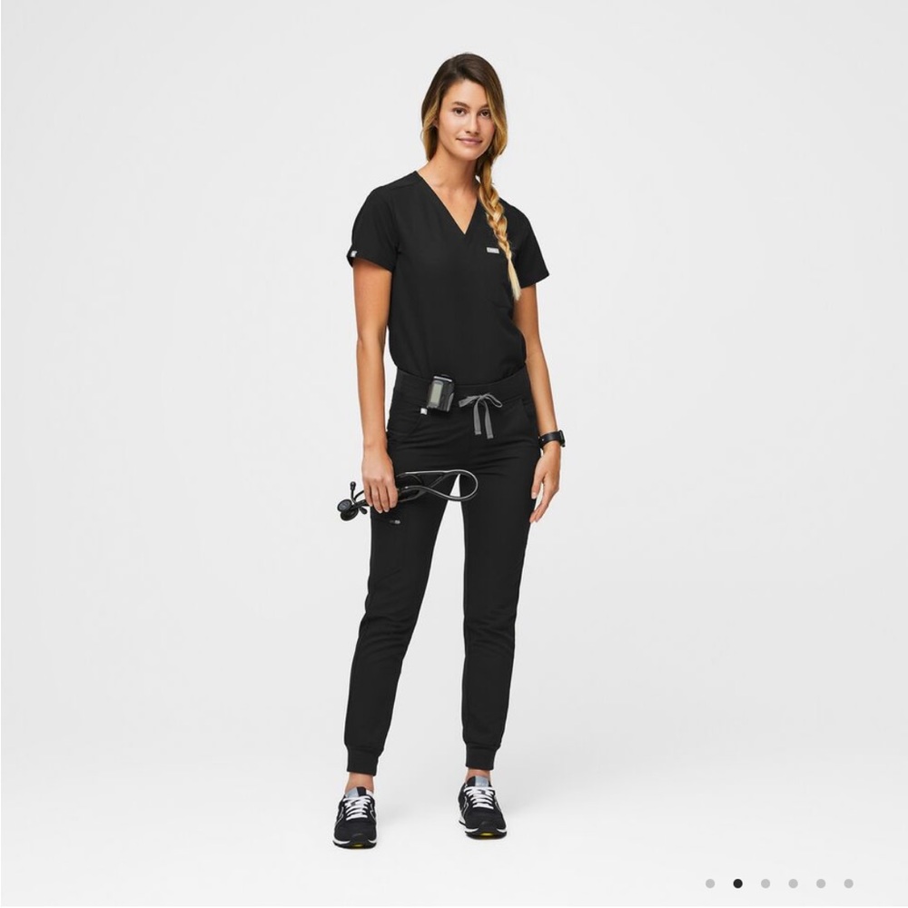 Figs black Zamora xsmall petite scrub pants